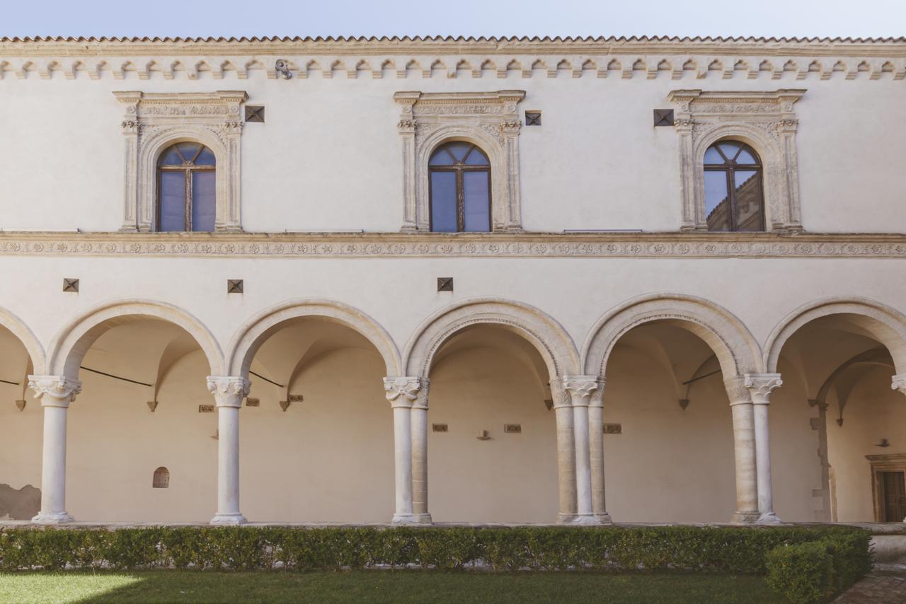Foresteria Dell'Abbazia Монтескалиозо Екстериор снимка